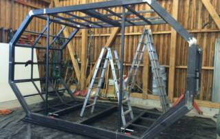 Snowden - Kulissenbau, Kulissenbau. GRIZZLY Filmbau GmbH