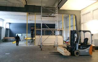 Snowden - Kulissenbau, Kulissenbau. GRIZZLY Filmbau GmbH