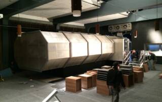 Snowden - Kulissenbau, Kulissenbau. GRIZZLY Filmbau GmbH