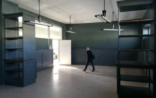 Snowden - Kulissenbau, Kulissenbau. GRIZZLY Filmbau GmbH