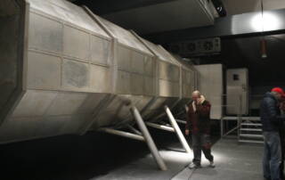 Snowden - Kulissenbau, Kulissenbau. GRIZZLY Filmbau GmbH