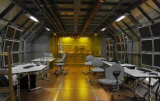 Snowden - Kulissenbau, Kulissenbau. GRIZZLY Filmbau GmbH