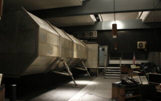 Snowden - Kulissenbau, Kulissenbau. GRIZZLY Filmbau GmbH