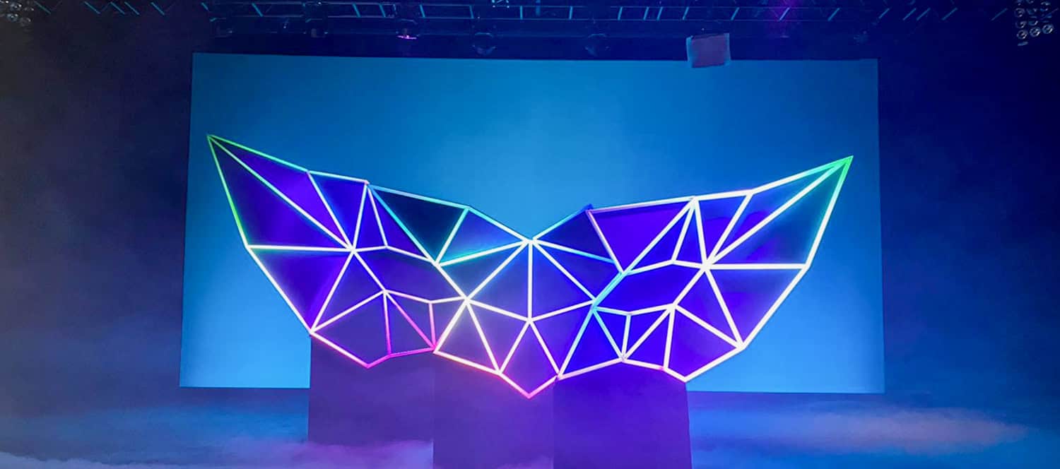 GRIZZLY Filmbau GmbH - Mietfahrzeuge & Kulissenbau für Film & TV. Maskenmobil, Garderobenmobil, SET-AL Aufnahmeleitung, Aufenthaltsmobil, Stromerzeuger, Sprinter für Film und TV Produktionen.